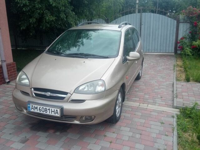 Бежевий Шевроле Такума, об'ємом двигуна 2 л та пробігом 220 тис. км за 2800 $, фото 1 на Automoto.ua