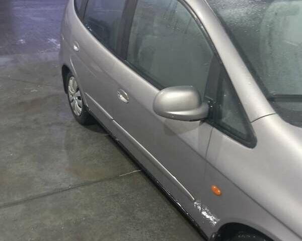 Бежевый Шевроле Такума, объемом двигателя 2 л и пробегом 150 тыс. км за 2800 $, фото 1 на Automoto.ua