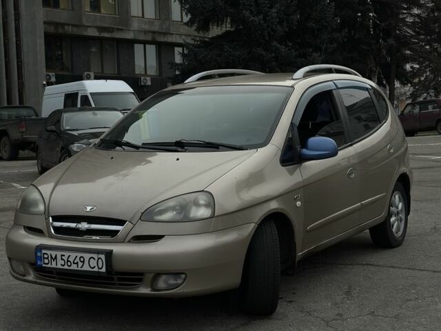 Бежевый Шевроле Такума, объемом двигателя 2 л и пробегом 191 тыс. км за 2300 $, фото 1 на Automoto.ua