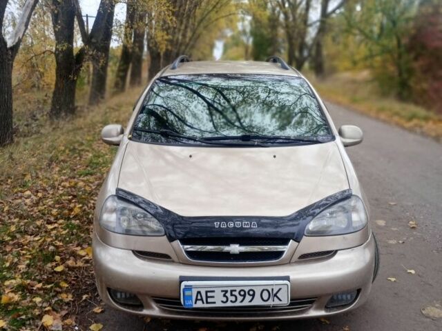 Бежевий Шевроле Такума, об'ємом двигуна 2 л та пробігом 200 тис. км за 2892 $, фото 1 на Automoto.ua