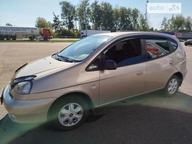 Бежевий Шевроле Такума, об'ємом двигуна 1.6 л та пробігом 161 тис. км за 3599 $, фото 1 на Automoto.ua