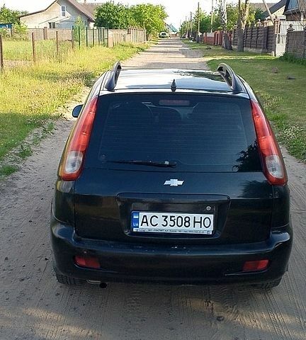 Чорний Шевроле Такума, об'ємом двигуна 2 л та пробігом 327 тис. км за 1899 $, фото 1 на Automoto.ua