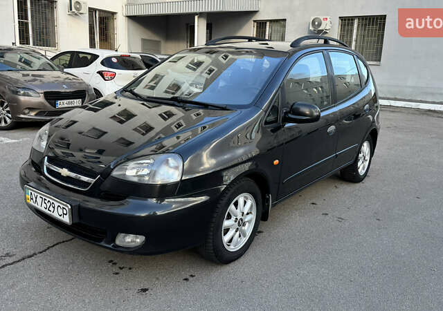Черный Шевроле Такума, объемом двигателя 2 л и пробегом 95 тыс. км за 4250 $, фото 1 на Automoto.ua