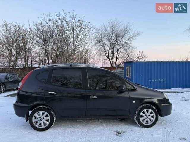 Черный Шевроле Такума, объемом двигателя 2 л и пробегом 223 тыс. км за 2800 $, фото 1 на Automoto.ua