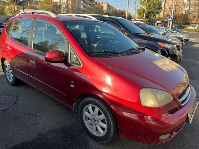 Красный Шевроле Такума, объемом двигателя 2 л и пробегом 350 тыс. км за 2800 $, фото 1 на Automoto.ua