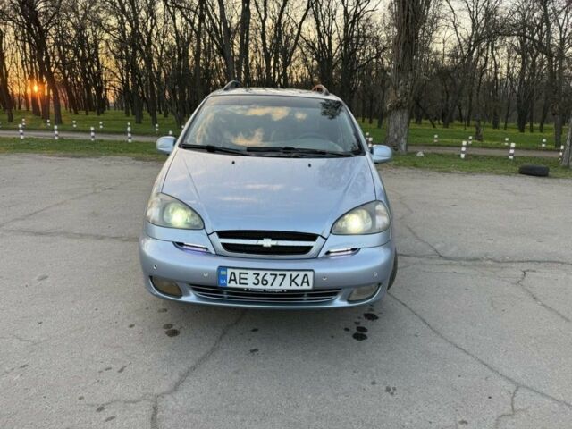 Сірий Шевроле Такума, об'ємом двигуна 2 л та пробігом 300 тис. км за 1950 $, фото 1 на Automoto.ua