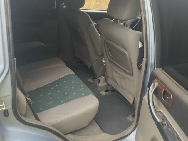 Серый Шевроле Такума, объемом двигателя 2 л и пробегом 230 тыс. км за 2200 $, фото 1 на Automoto.ua