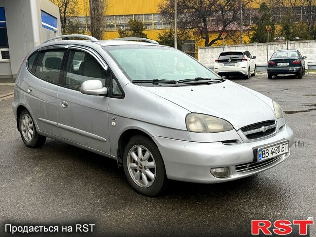 Серый Шевроле Такума, объемом двигателя 2 л и пробегом 247 тыс. км за 3000 $, фото 1 на Automoto.ua