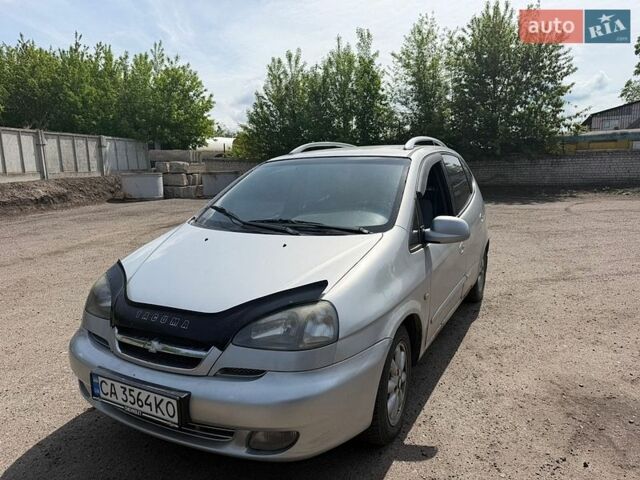 Серый Шевроле Такума, объемом двигателя 2 л и пробегом 190 тыс. км за 1250 $, фото 1 на Automoto.ua