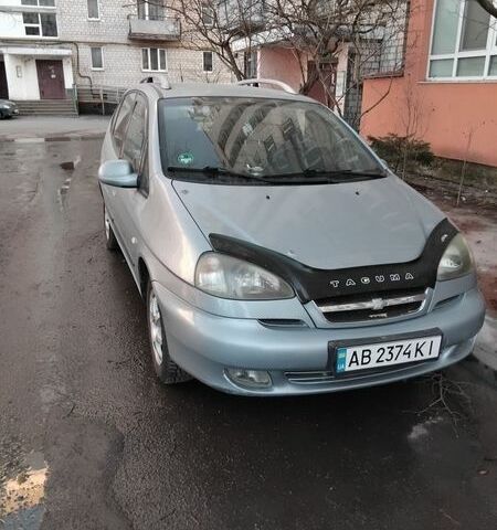 Серый Шевроле Такума, объемом двигателя 1.6 л и пробегом 226 тыс. км за 3600 $, фото 1 на Automoto.ua