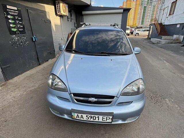Серый Шевроле Такума, объемом двигателя 2 л и пробегом 315 тыс. км за 2900 $, фото 1 на Automoto.ua