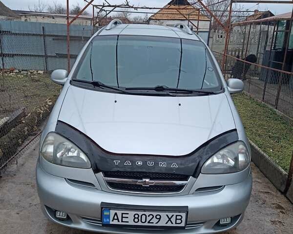 Серый Шевроле Такума, объемом двигателя 2 л и пробегом 165 тыс. км за 4500 $, фото 1 на Automoto.ua