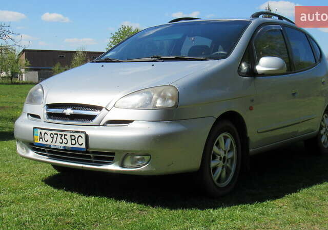 Серый Шевроле Такума, объемом двигателя 2 л и пробегом 240 тыс. км за 3500 $, фото 1 на Automoto.ua