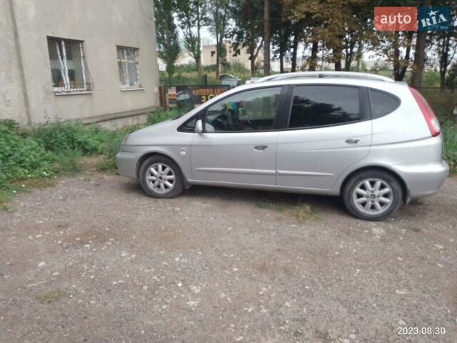 Серый Шевроле Такума, объемом двигателя 2 л и пробегом 340 тыс. км за 2900 $, фото 1 на Automoto.ua