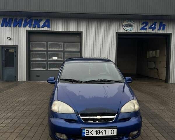 Синий Шевроле Такума, объемом двигателя 1.6 л и пробегом 300 тыс. км за 1700 $, фото 1 на Automoto.ua