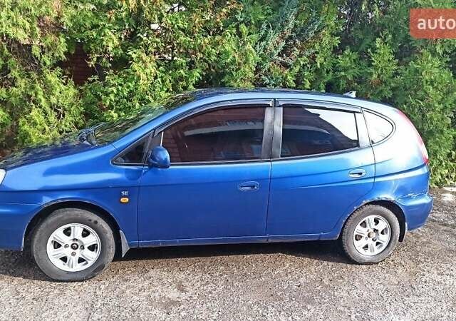 Синий Шевроле Такума, объемом двигателя 1.6 л и пробегом 217 тыс. км за 2200 $, фото 1 на Automoto.ua