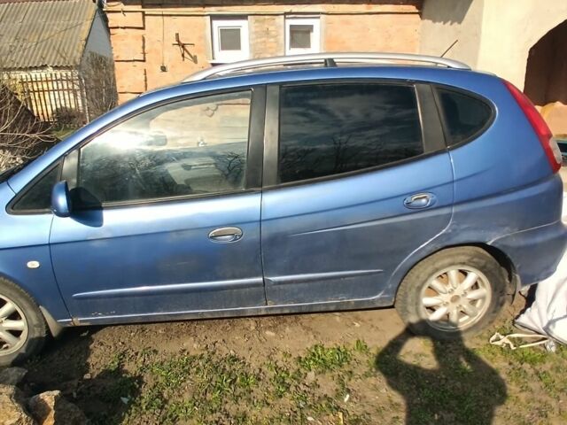 Синій Шевроле Такума, об'ємом двигуна 2 л та пробігом 300 тис. км за 677 $, фото 1 на Automoto.ua