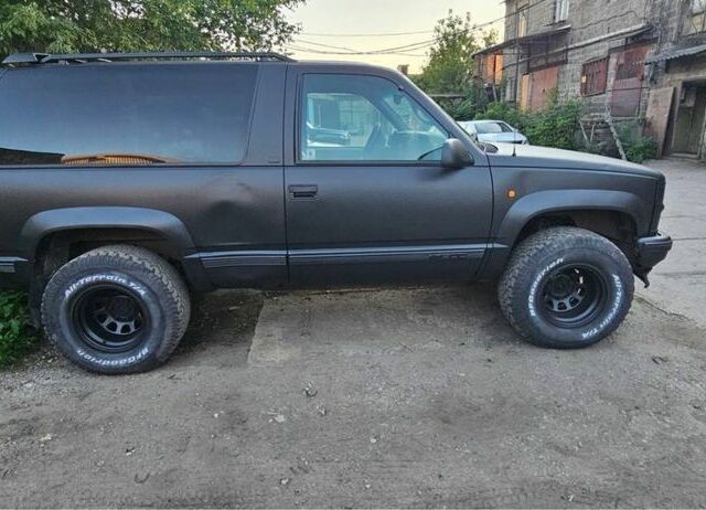 Чорний Шевроле Тахо, об'ємом двигуна 6.5 л та пробігом 229 тис. км за 9709 $, фото 1 на Automoto.ua
