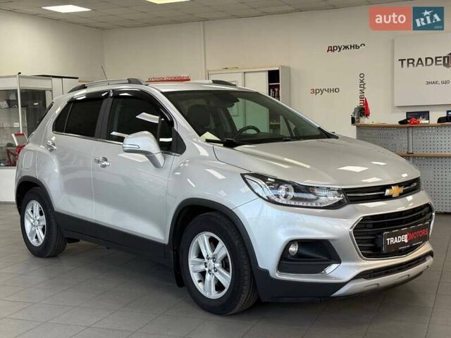 Серый Шевроле Трекер, объемом двигателя 1.36 л и пробегом 120 тыс. км за 13490 $, фото 1 на Automoto.ua