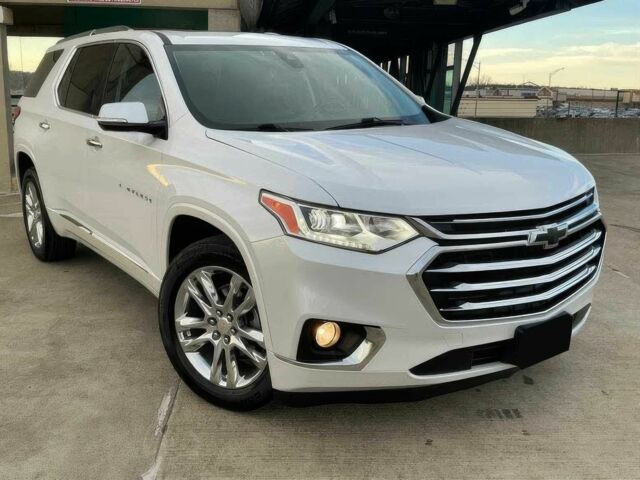 Белый Шевроле Траверс, объемом двигателя 3.6 л и пробегом 47 тыс. км за 7000 $, фото 1 на Automoto.ua