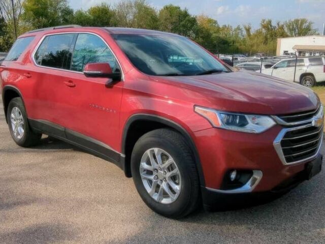 Красный Шевроле Траверс, объемом двигателя 3.6 л и пробегом 33 тыс. км за 17900 $, фото 1 на Automoto.ua