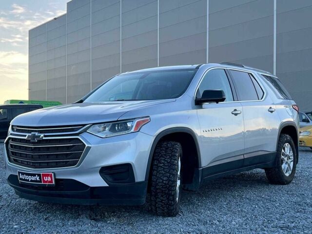 Сірий Шевроле Траверс, об'ємом двигуна 3.6 л та пробігом 177 тис. км за 17490 $, фото 1 на Automoto.ua