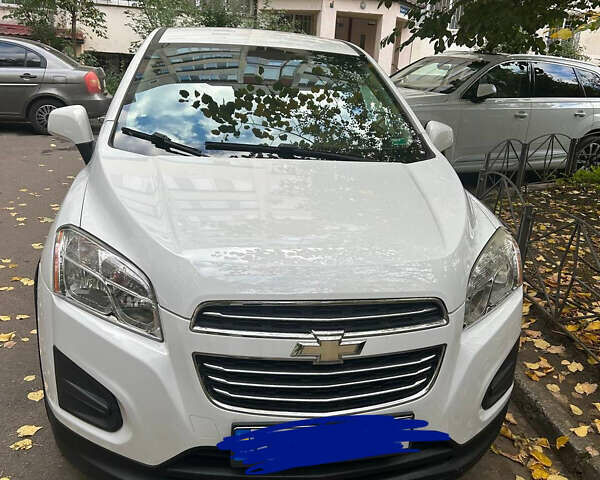 Белый Шевроле Trax, объемом двигателя 1.38 л и пробегом 122 тыс. км за 10500 $, фото 1 на Automoto.ua