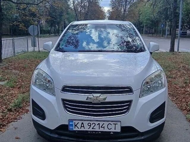 Білий Шевроле Trax, об'ємом двигуна 1.36 л та пробігом 160 тис. км за 8600 $, фото 1 на Automoto.ua