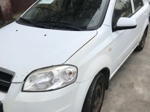 Білий Шевроле Віва, об'ємом двигуна 0 л та пробігом 208 тис. км за 2700 $, фото 1 на Automoto.ua