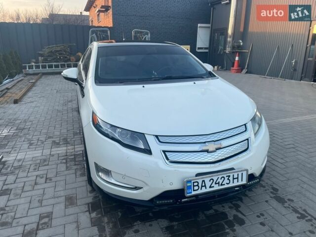 Белый Шевроле Вольт, объемом двигателя 1.4 л и пробегом 227 тыс. км за 9500 $, фото 1 на Automoto.ua