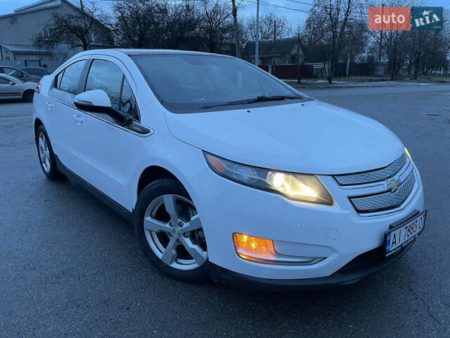 Белый Шевроле Вольт, объемом двигателя 1.4 л и пробегом 196 тыс. км за 10500 $, фото 1 на Automoto.ua