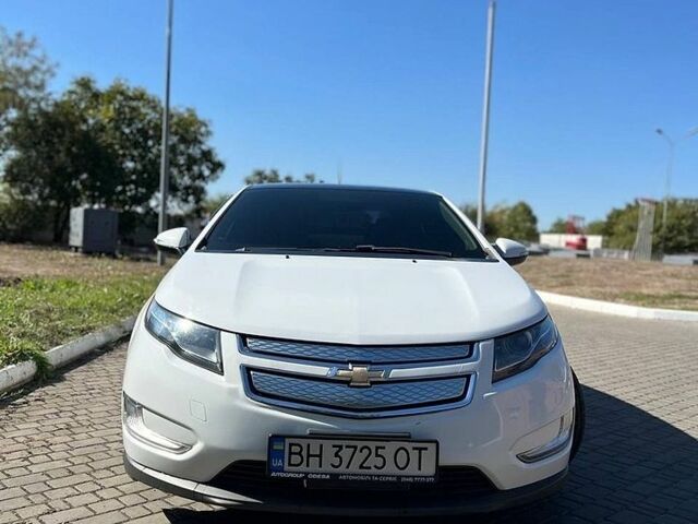Білий Шевроле Вольт, об'ємом двигуна 1.4 л та пробігом 145 тис. км за 7500 $, фото 1 на Automoto.ua