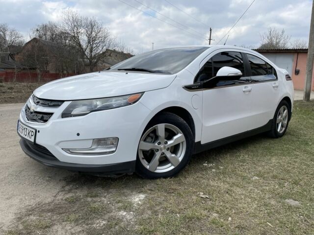 Белый Шевроле Вольт, объемом двигателя 1.4 л и пробегом 130 тыс. км за 7100 $, фото 1 на Automoto.ua