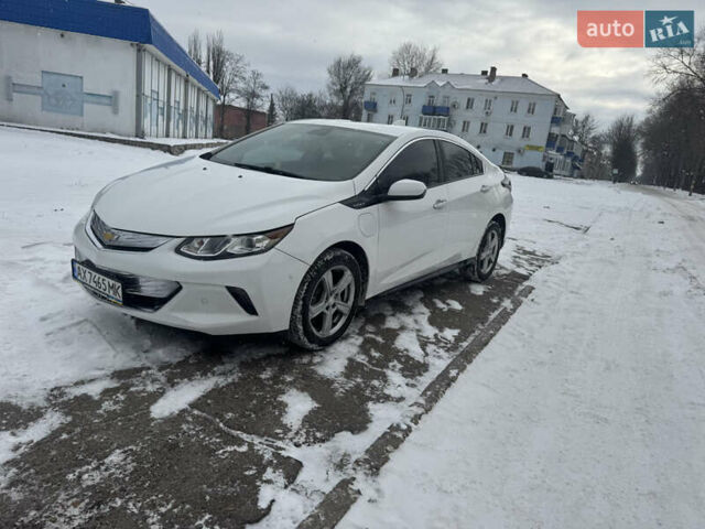 Белый Шевроле Вольт, объемом двигателя 1.5 л и пробегом 207 тыс. км за 12999 $, фото 1 на Automoto.ua