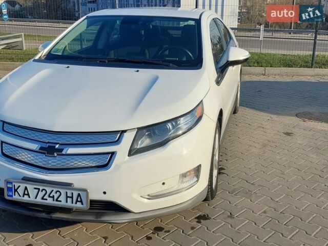 Белый Шевроле Вольт, объемом двигателя 1.4 л и пробегом 207 тыс. км за 9500 $, фото 1 на Automoto.ua