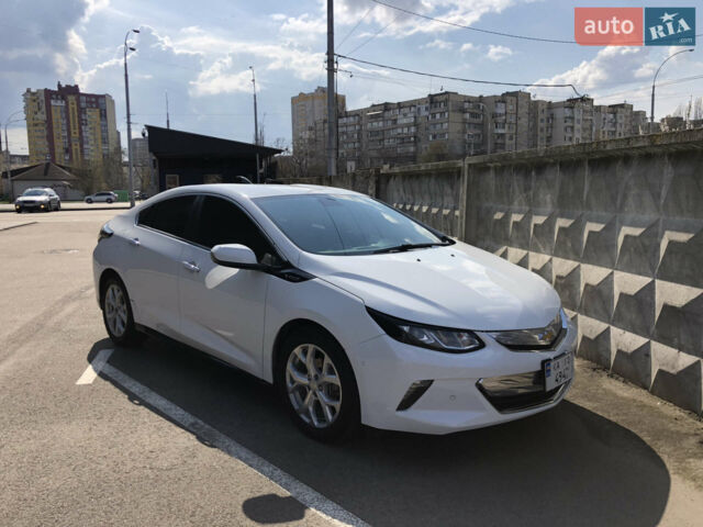 Белый Шевроле Вольт, объемом двигателя 1.5 л и пробегом 168 тыс. км за 18500 $, фото 1 на Automoto.ua