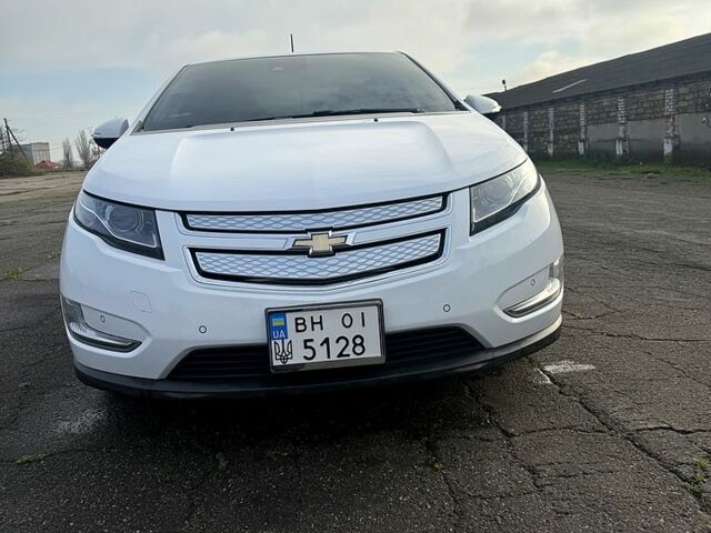 Білий Шевроле Вольт, об'ємом двигуна 1.4 л та пробігом 105 тис. км за 12000 $, фото 1 на Automoto.ua
