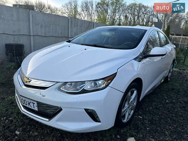 Белый Шевроле Вольт, объемом двигателя 1.49 л и пробегом 154 тыс. км за 15300 $, фото 1 на Automoto.ua