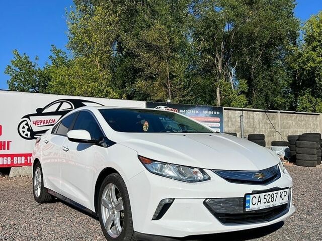 Белый Шевроле Вольт, объемом двигателя 1.5 л и пробегом 307 тыс. км за 12700 $, фото 1 на Automoto.ua