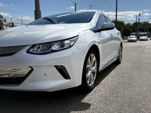 Білий Шевроле Вольт, об'ємом двигуна 0 л та пробігом 97 тис. км за 17900 $, фото 1 на Automoto.ua