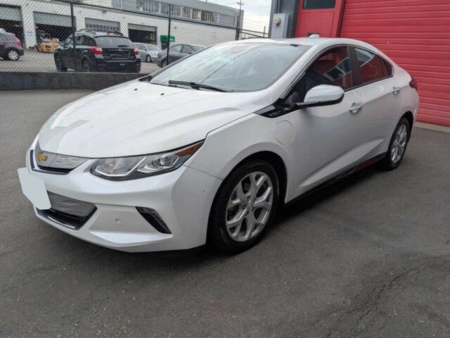 Белый Шевроле Вольт, объемом двигателя 0 л и пробегом 59 тыс. км за 12000 $, фото 1 на Automoto.ua