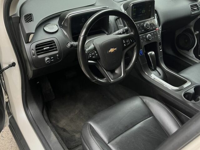 Бежевий Шевроле Вольт, об'ємом двигуна 1.4 л та пробігом 265 тис. км за 9500 $, фото 1 на Automoto.ua