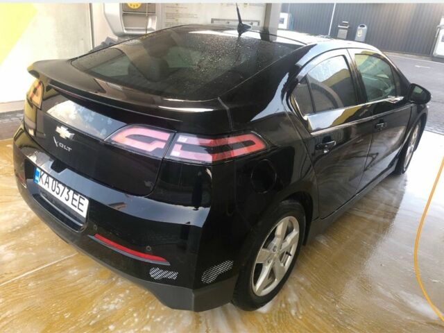 Черный Шевроле Вольт, объемом двигателя 1.4 л и пробегом 226 тыс. км за 10500 $, фото 1 на Automoto.ua