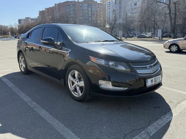 Черный Шевроле Вольт, объемом двигателя 0 л и пробегом 132 тыс. км за 12000 $, фото 1 на Automoto.ua