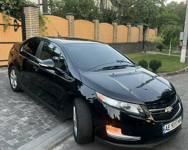 Черный Шевроле Вольт, объемом двигателя 1.4 л и пробегом 190 тыс. км за 10300 $, фото 1 на Automoto.ua