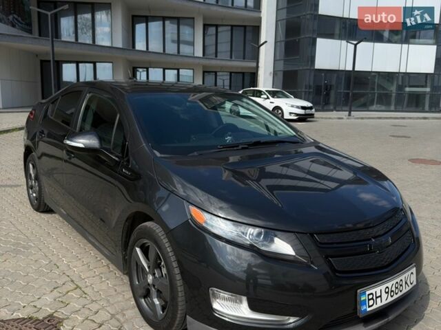 Черный Шевроле Вольт, объемом двигателя 1.4 л и пробегом 170 тыс. км за 12500 $, фото 1 на Automoto.ua