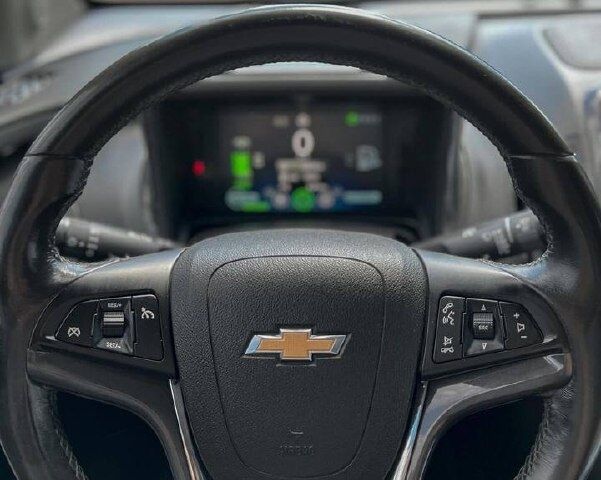 Черный Шевроле Вольт, объемом двигателя 1.4 л и пробегом 0 тыс. км за 11900 $, фото 1 на Automoto.ua