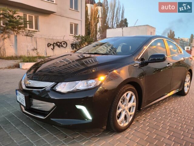 Черный Шевроле Вольт, объемом двигателя 1.5 л и пробегом 65 тыс. км за 17500 $, фото 1 на Automoto.ua