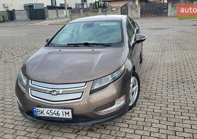 Коричневый Шевроле Вольт, объемом двигателя 1.4 л и пробегом 190 тыс. км за 9250 $, фото 1 на Automoto.ua