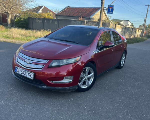 Красный Шевроле Вольт, объемом двигателя 1.4 л и пробегом 235 тыс. км за 8800 $, фото 1 на Automoto.ua